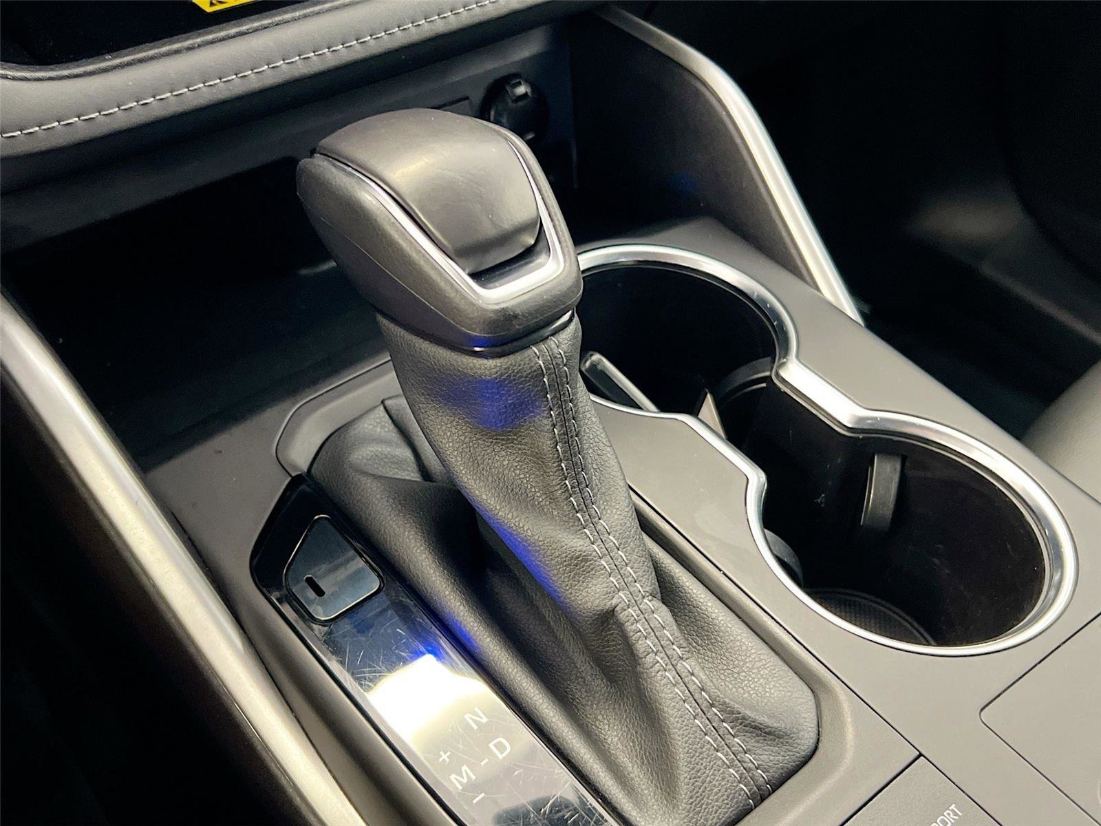 Used 2024 Toyota Highlander XLE image 15