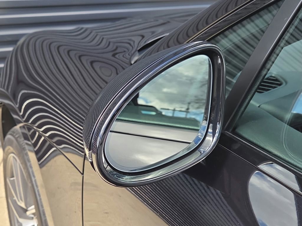 Certified 2026 Porsche Macan AWD/4WD image 29