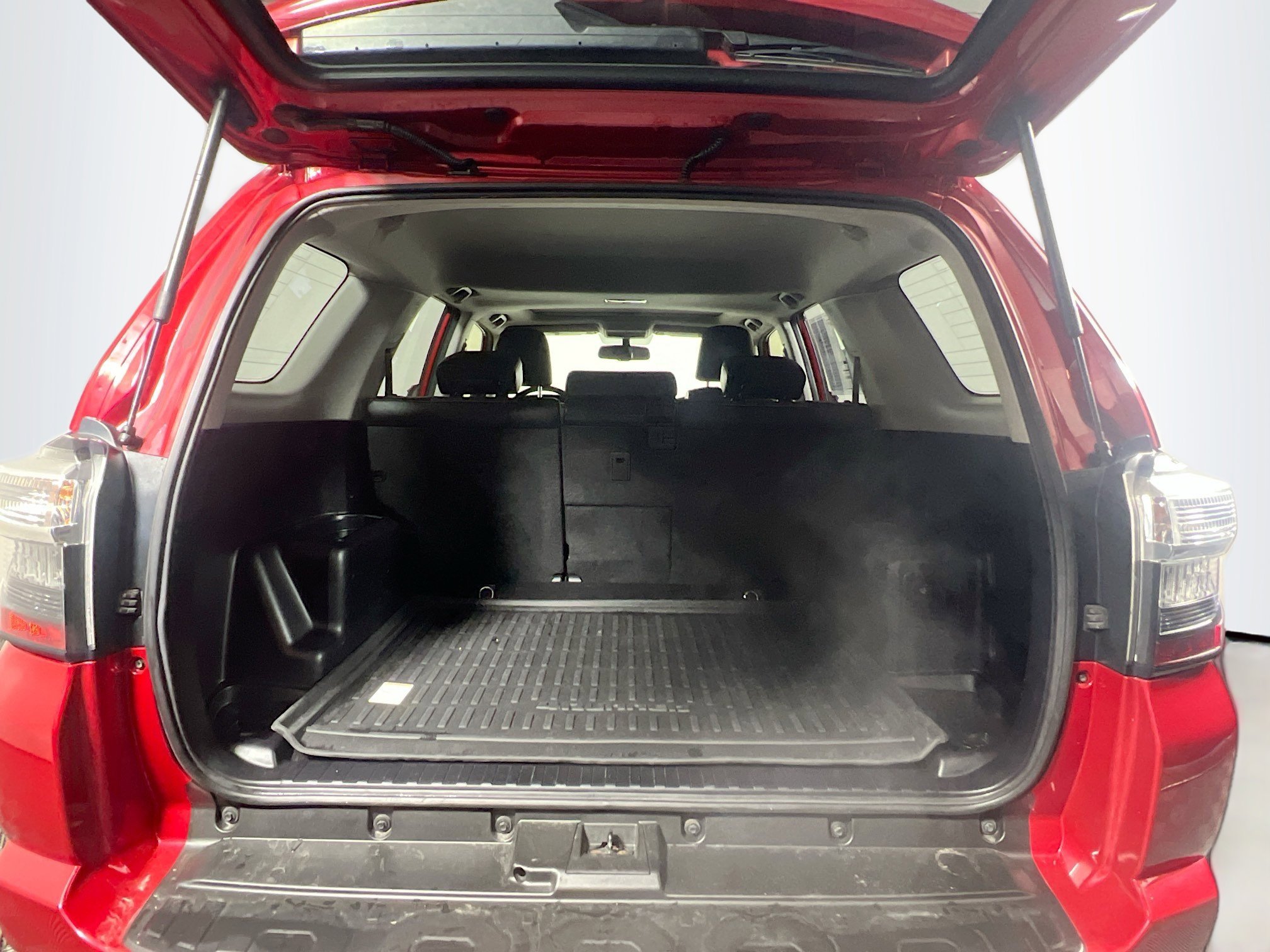 Used 2018 Toyota 4Runner SR5 Premium image 33