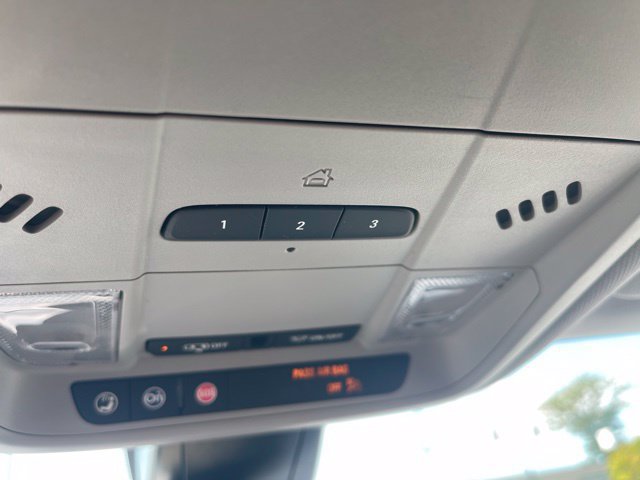 Used 2024 Chevrolet Blazer LT w/ Convenience Package FWD image 27