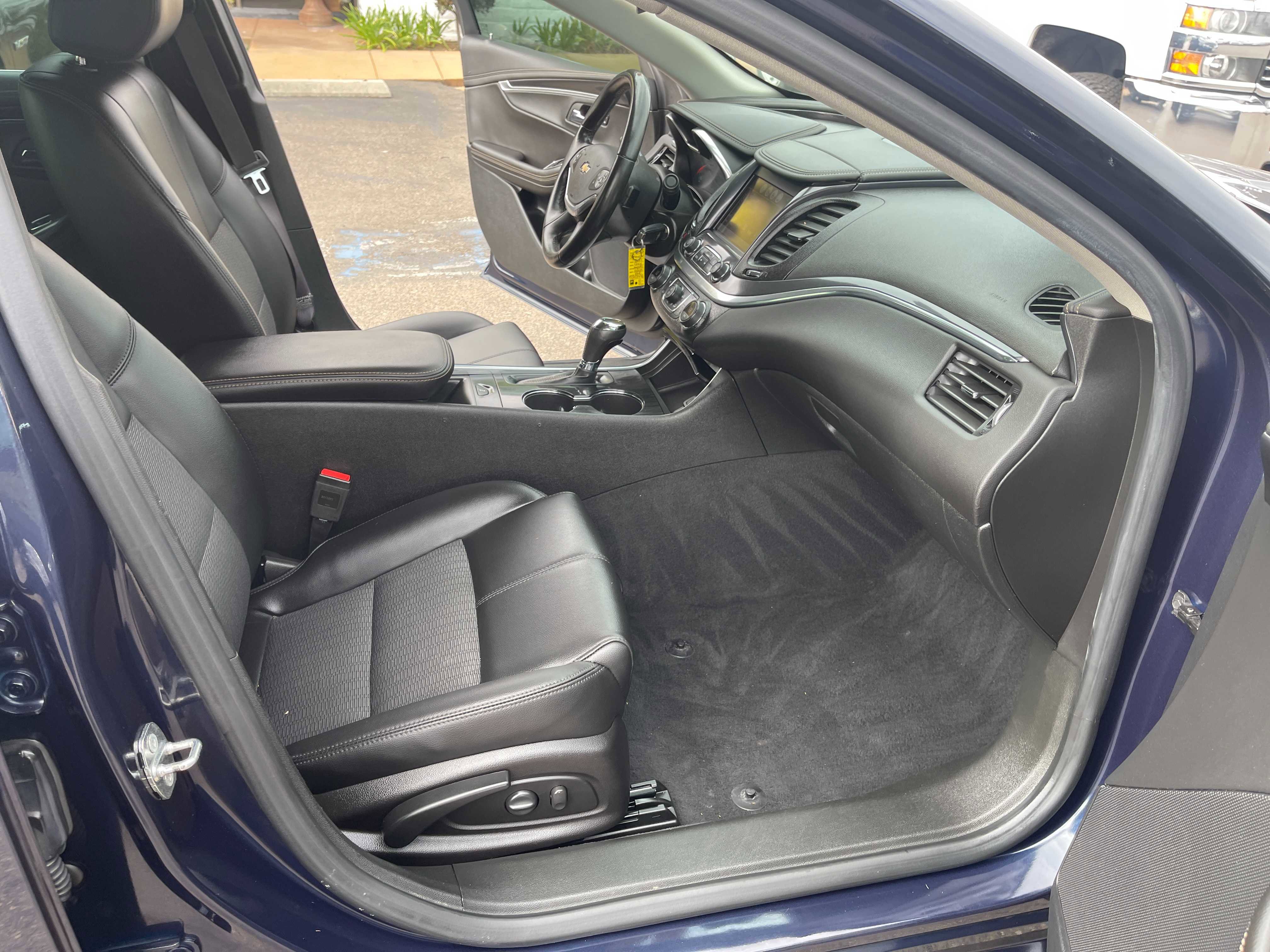 Used 2017 Chevrolet Impala LT image 15