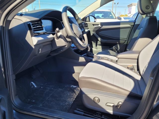 New 2026 Volkswagen Jetta SE image 4