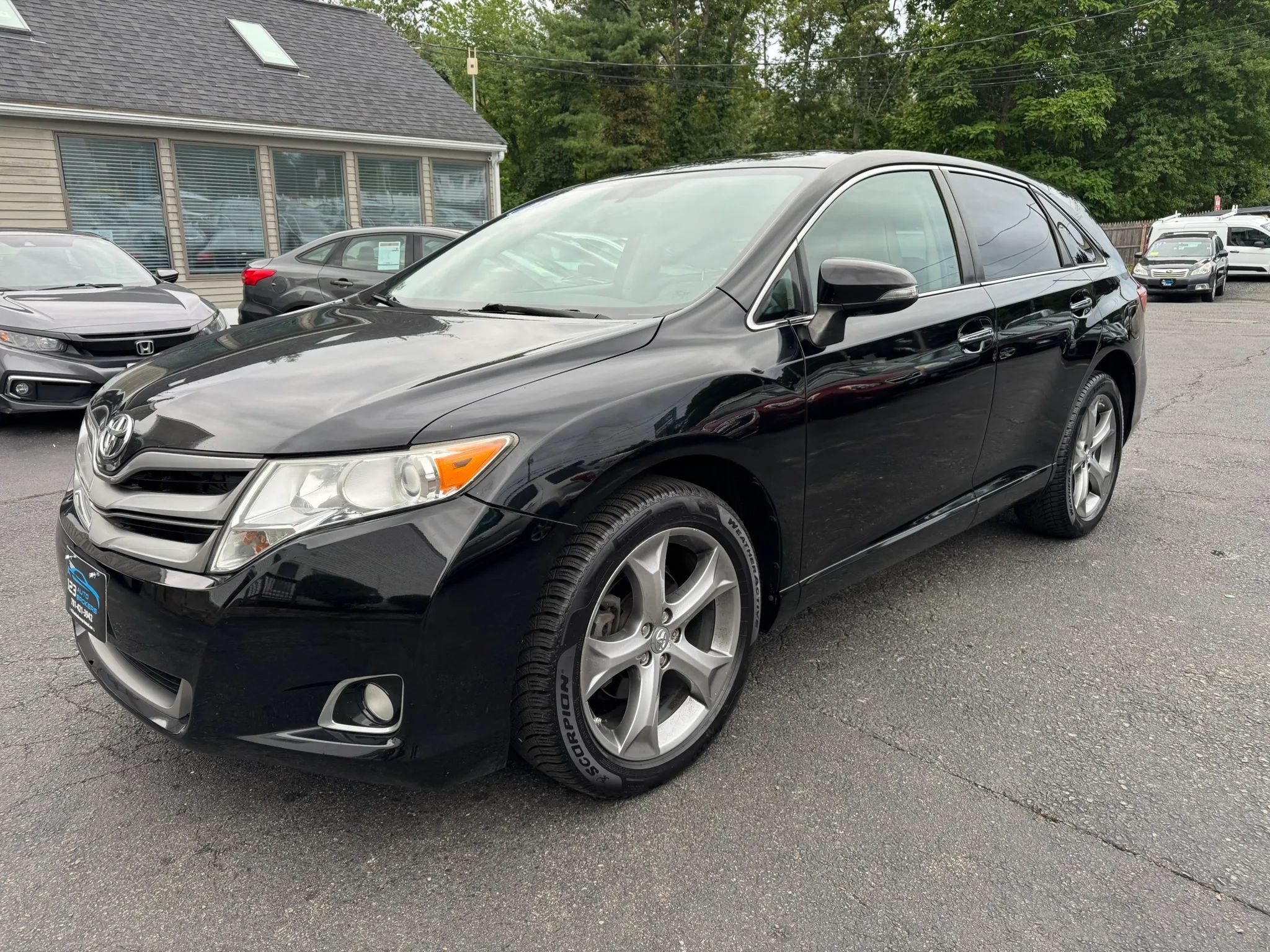 Used 2013 Toyota Venza XLE w/ XLE Premium Pkg AWD/4WD image 3
