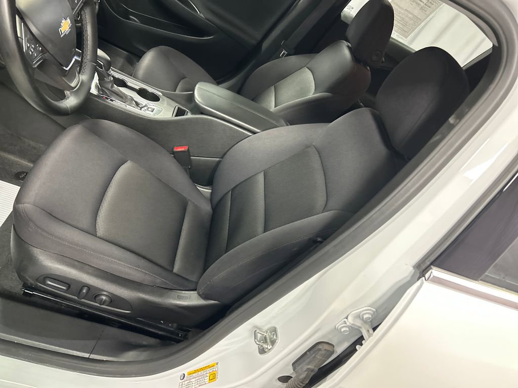 Used 2024 Chevrolet Malibu LT w/ Sport Edition image 12