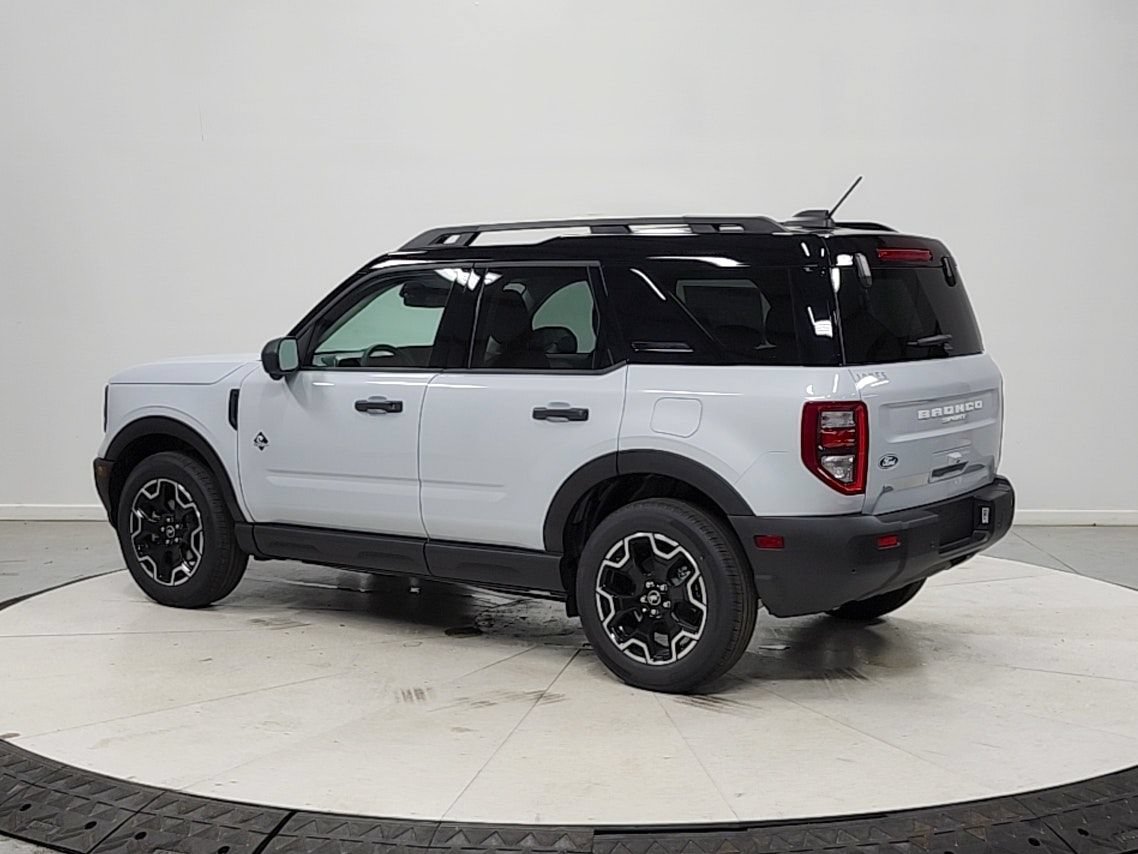 New 2026 Ford Bronco Sport Outer Banks w/ Outer Banks Tech Package+ AWD/4WD image 8