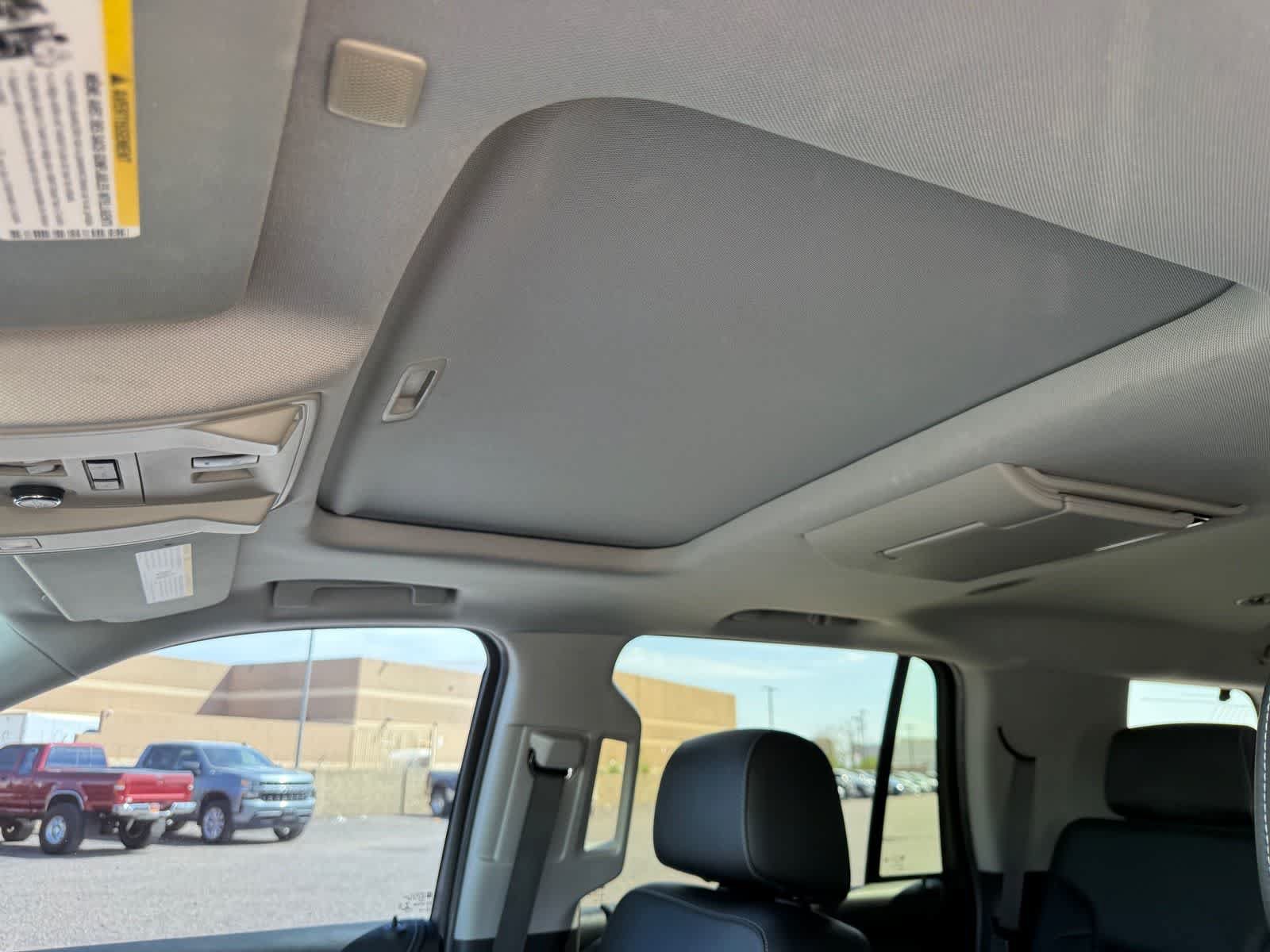 Used 2020 Chevrolet Tahoe Premier AWD/4WD image 19