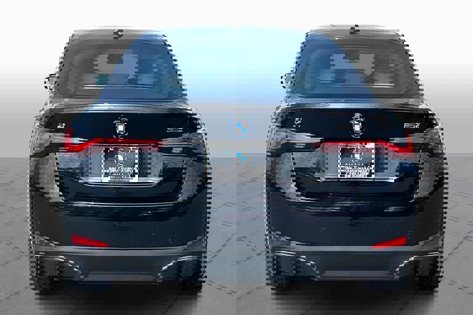 Certified 2023 BMW i4 eDrive35 w/ Premium Package image 4