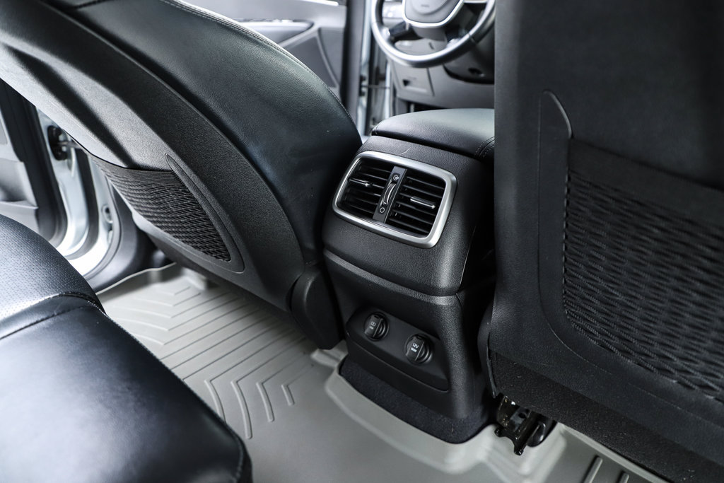 Used 2019 Kia Sorento EX FWD image 78