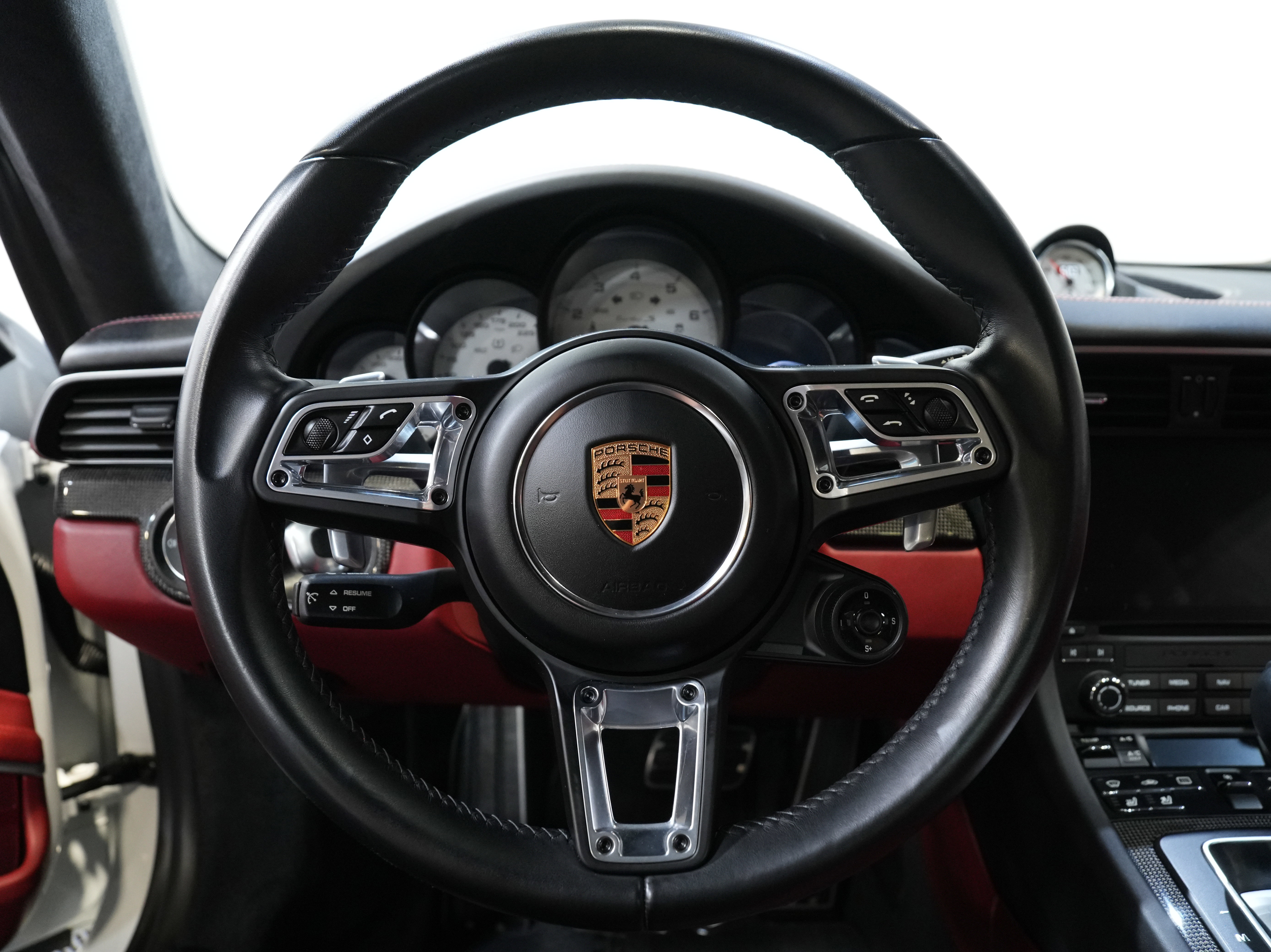 Used 2018 Porsche 911 Turbo S image 33