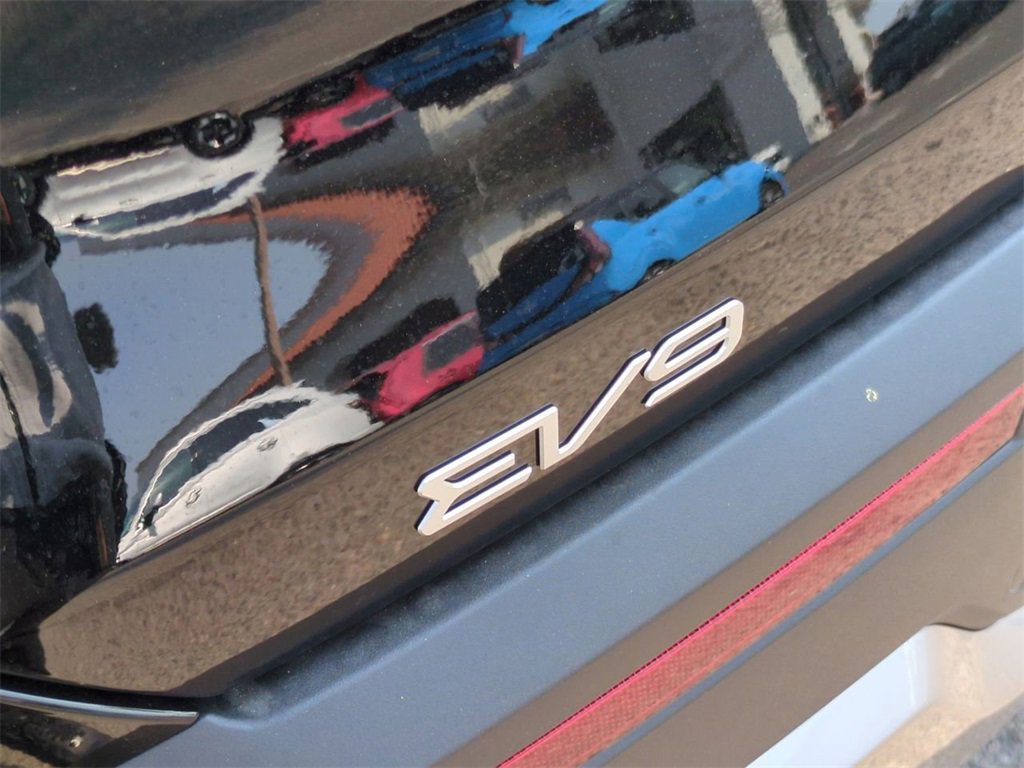 New 2026 Kia EV9 Wind image 47