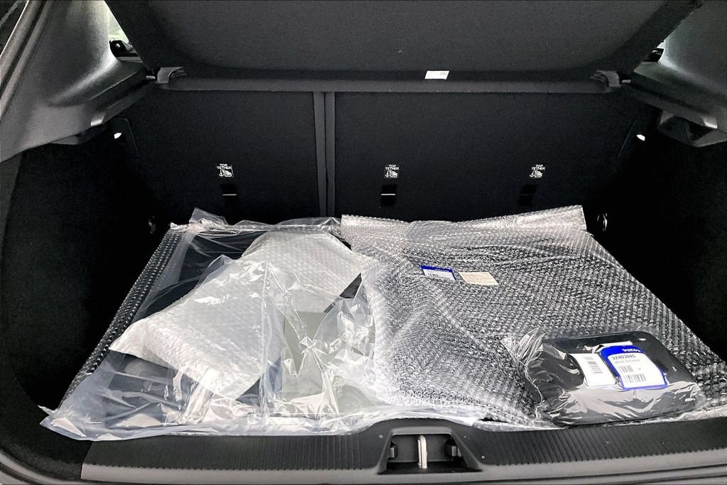 New 2026 Volvo EX30 Plus w/ Protection Package Premier AWD/4WD image 31