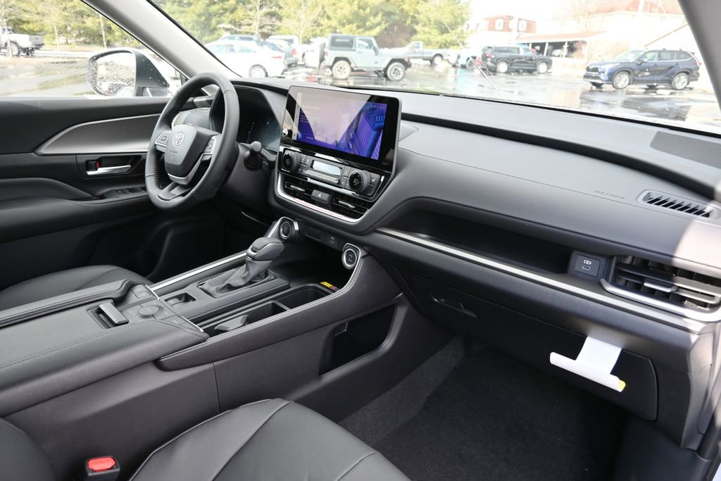 New 2026 Toyota Grand Highlander XLE image 15