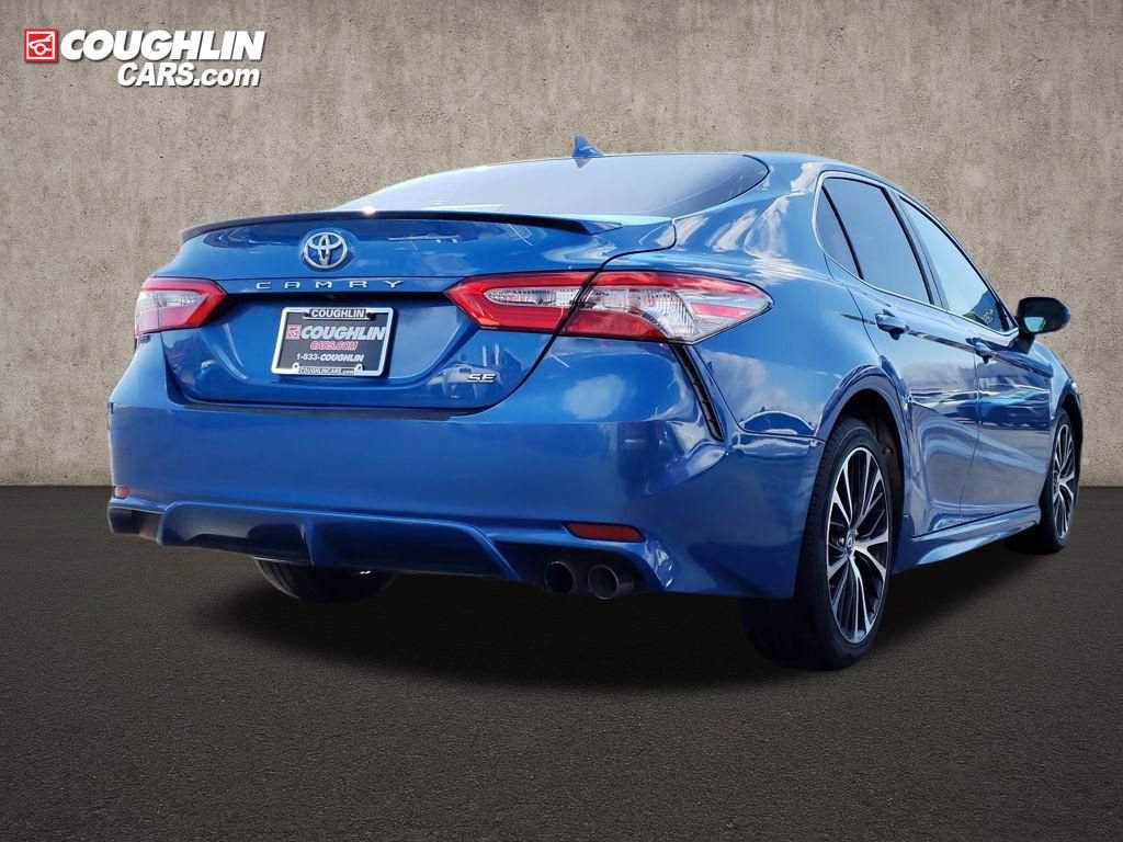 Used 2019 Toyota Camry SE w/ Convenience Package image 5