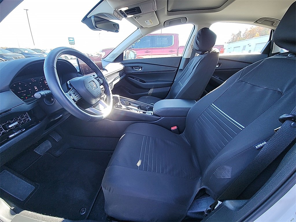 Used 2025 Honda Accord Touring image 15