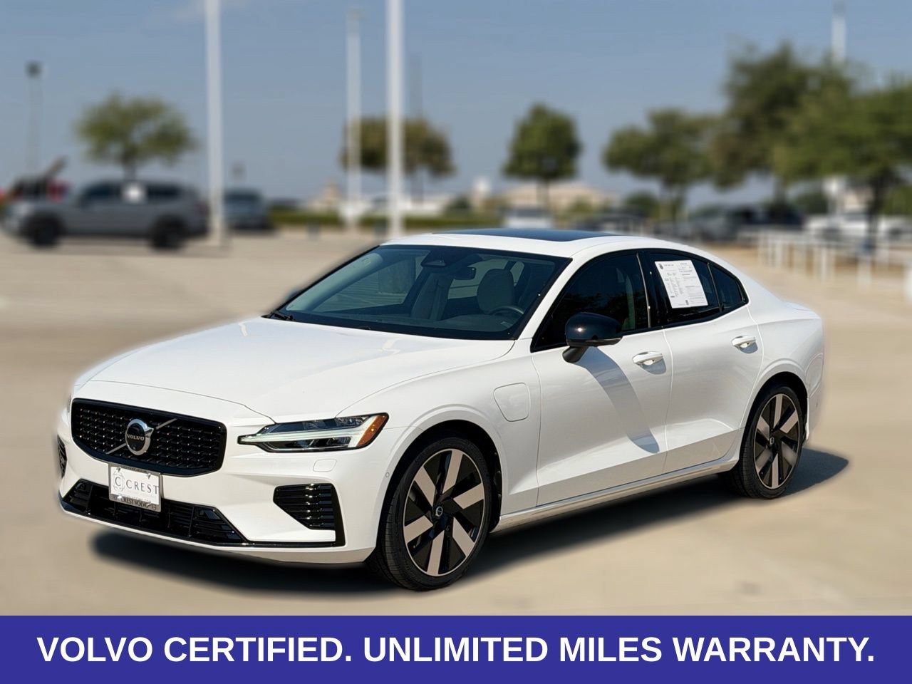 Certified 2024 Volvo S60 T8 Plus w/ Climate Package AWD/4WD image 4