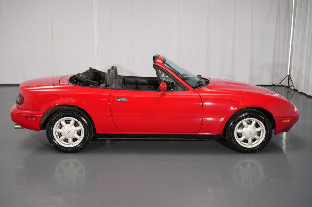 Used 1990 MAZDA MX-5 Miata RWD image 16