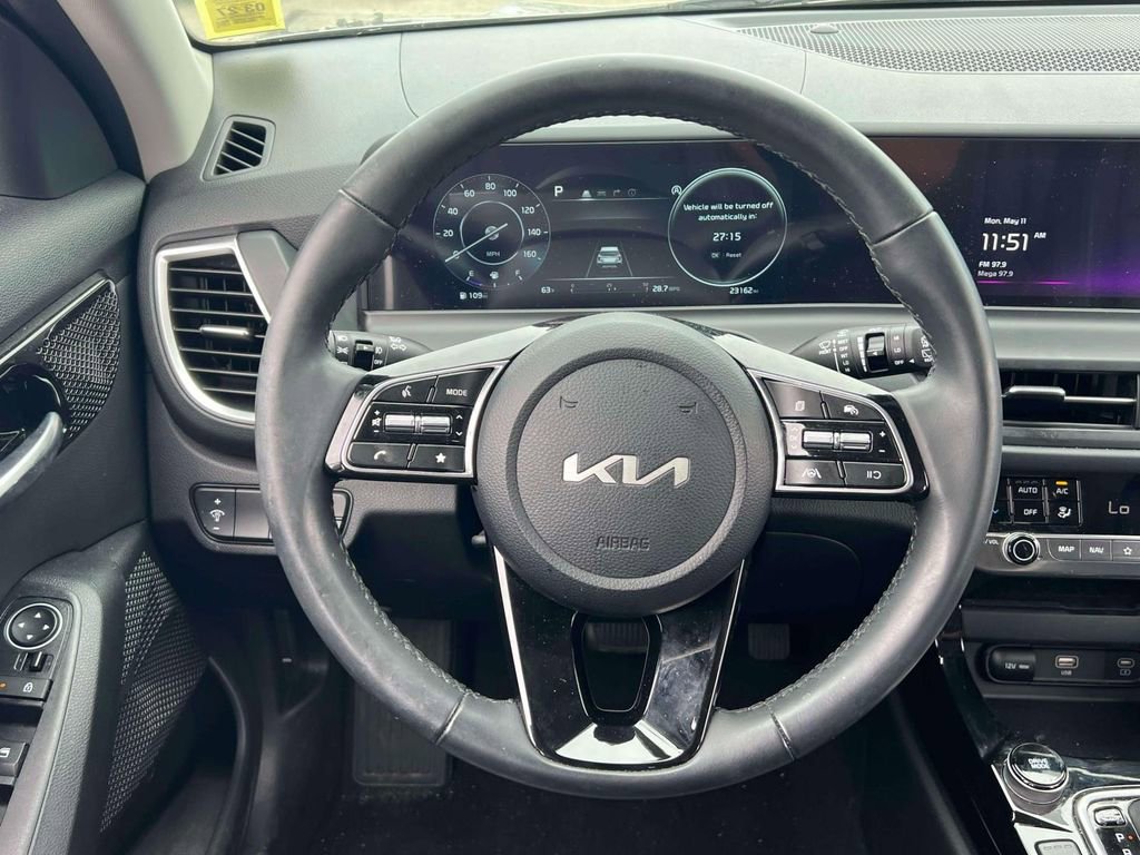 Used 2024 Kia Seltos EX AWD/4WD image 15
