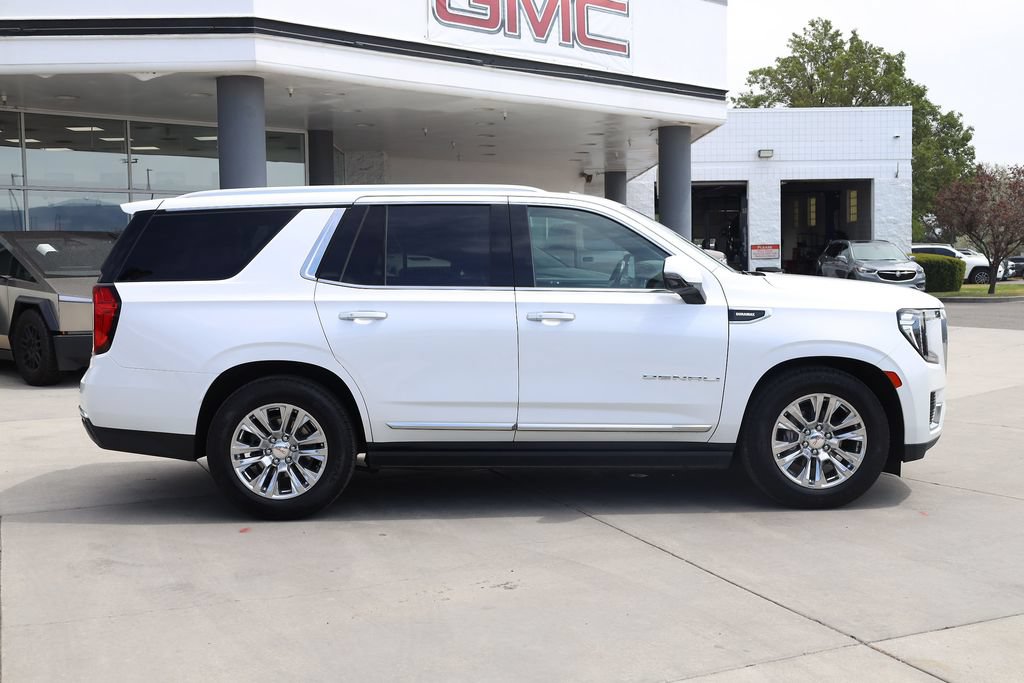 Used 2022 GMC Yukon Denali w/ Denali Ultimate Package AWD/4WD image 7