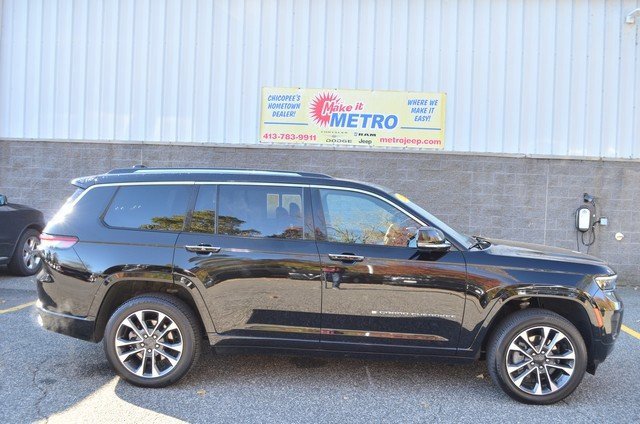 Used 2023 Jeep Grand Cherokee L Overland image 9