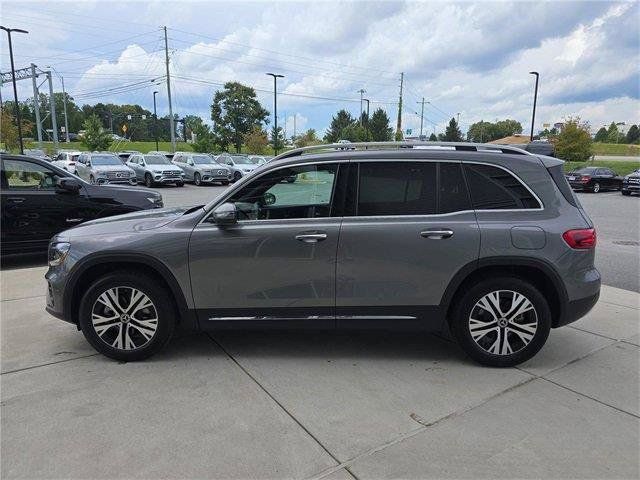 Used 2026 Mercedes-Benz GLB 250 4MATIC image 9