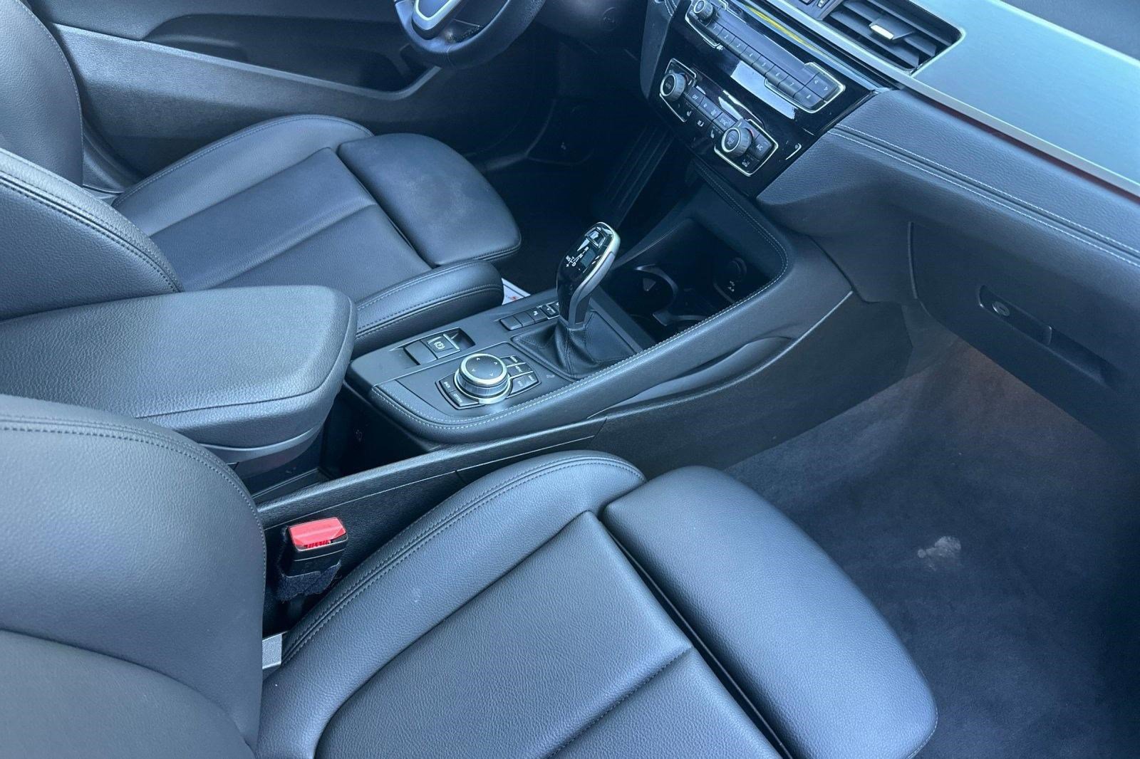 Used 2023 BMW X2 sDrive28i w/ Convenience Package image 32