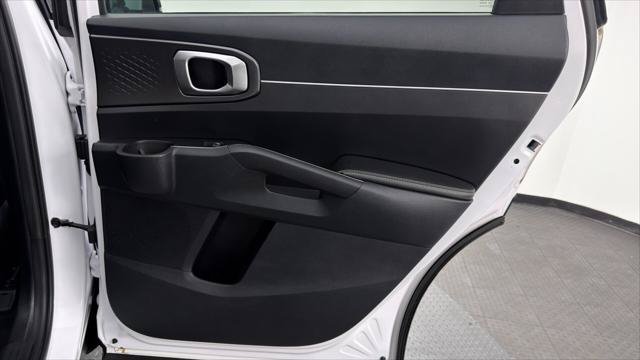 Used 2022 Kia Sorento S FWD image 19