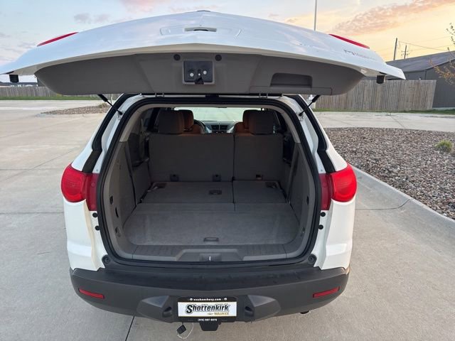 Used 2011 Chevrolet Traverse LS AWD/4WD image 13