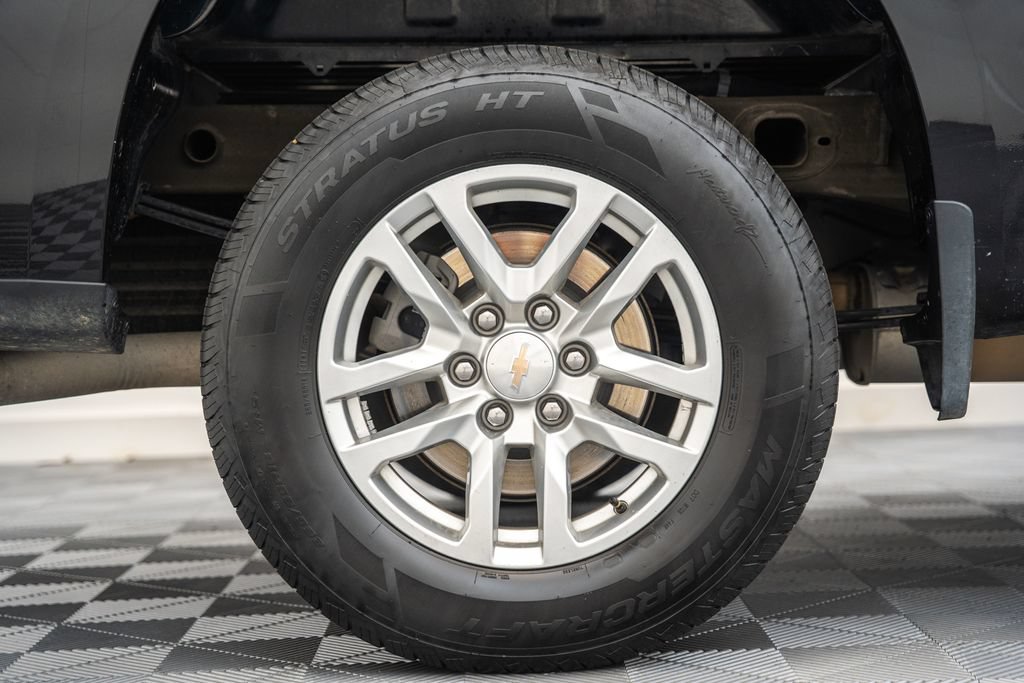 Used 2022 Chevrolet Silverado 1500 LT AWD/4WD image 19