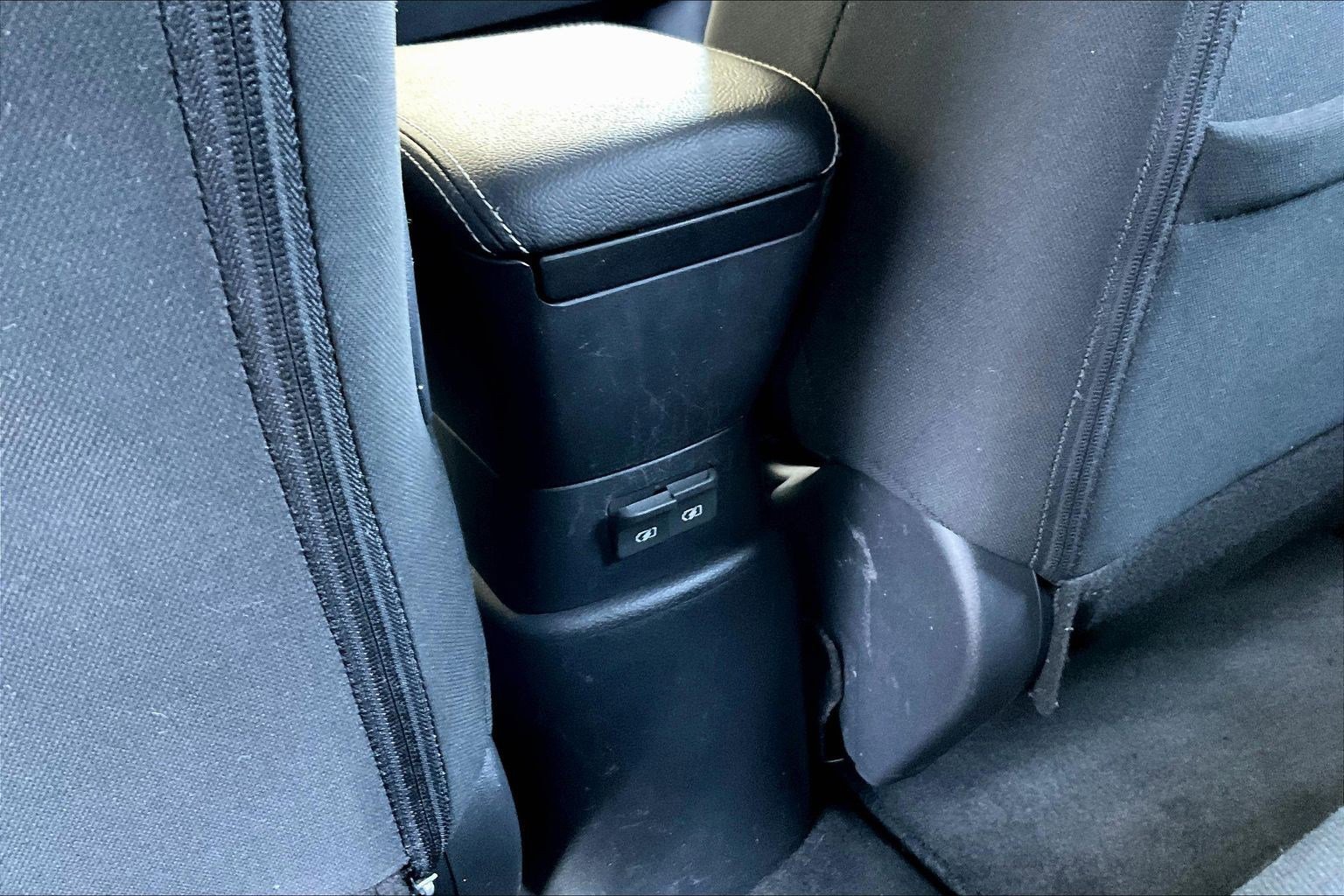 Used 2020 Nissan Kicks SV image 10