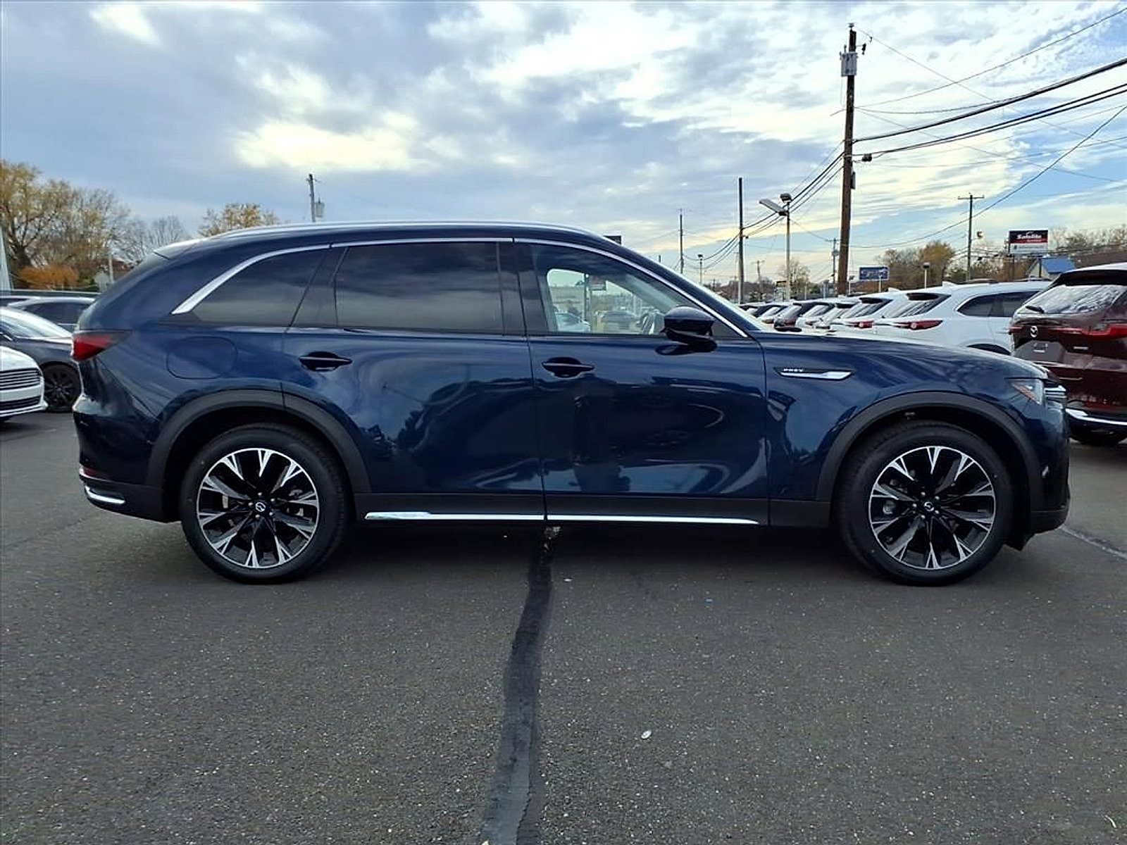 Certified 2024 MAZDA CX-90 Plug-In Hybrid w/ Premium Pkg image 11