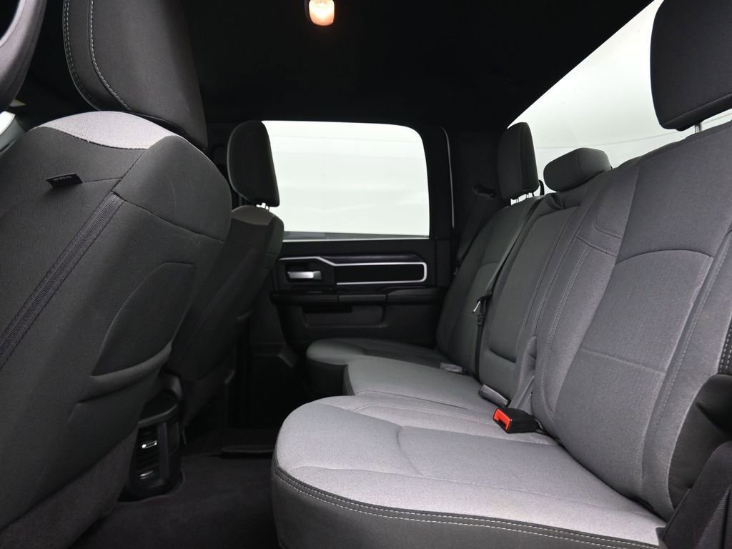 Used 2024 RAM 3500 Big Horn image 17