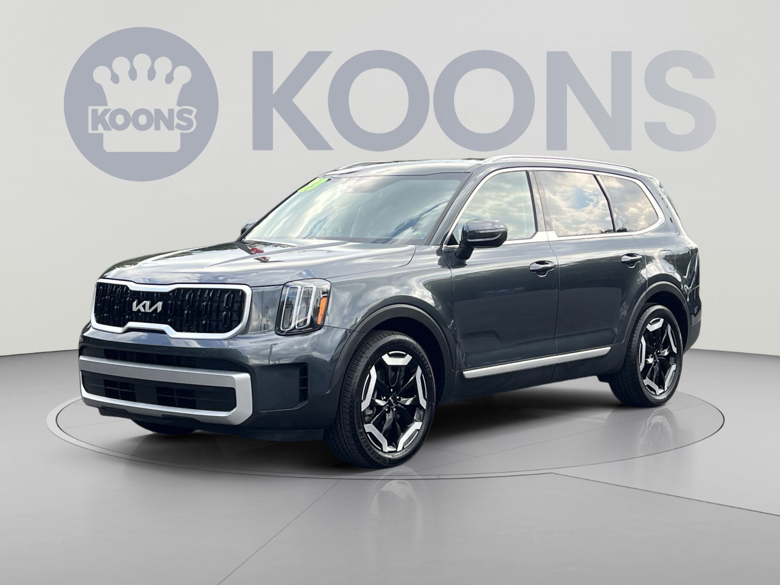 Used 2023 Kia Telluride EX