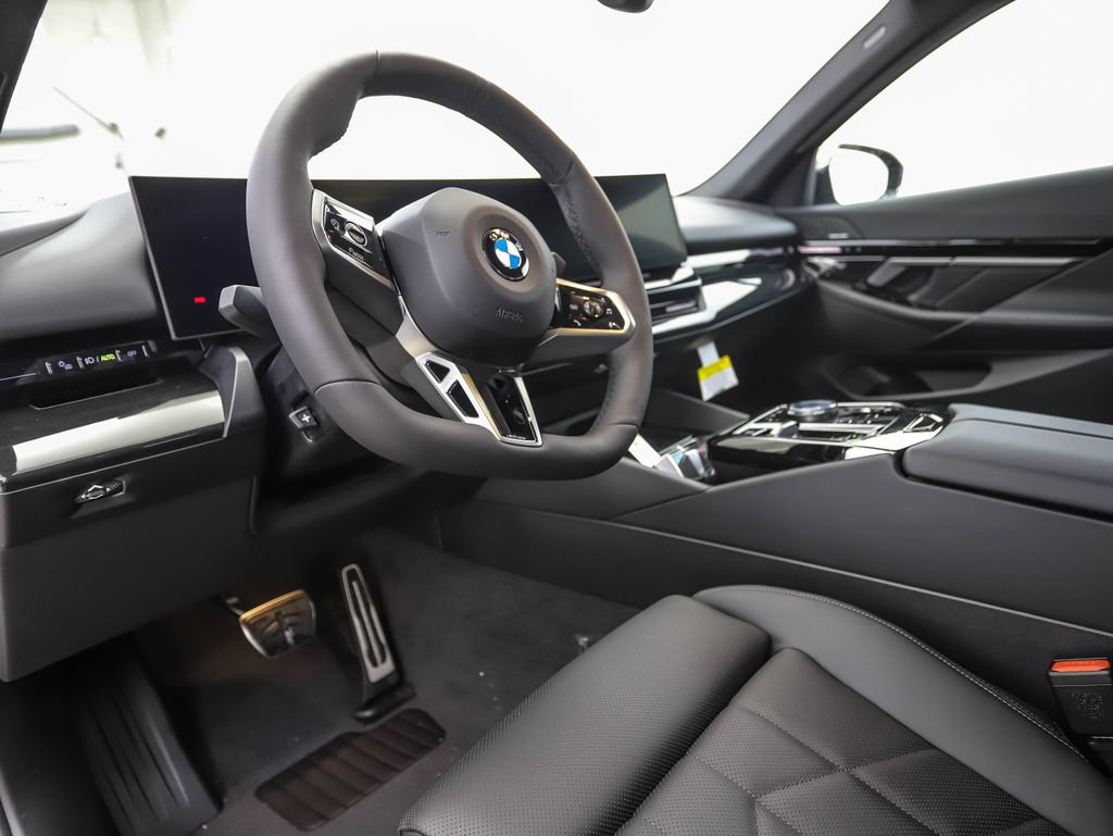 Used 2026 BMW 530i xDrive AWD/4WD image 10