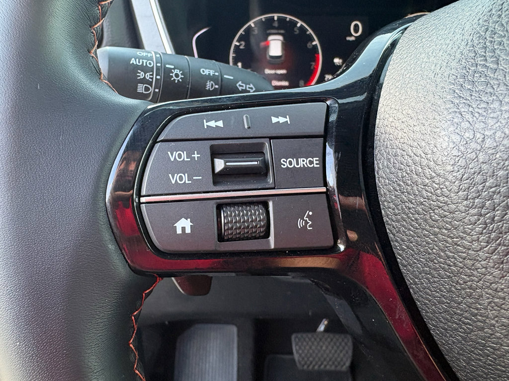 Certified 2025 Honda Pilot Sport image 14