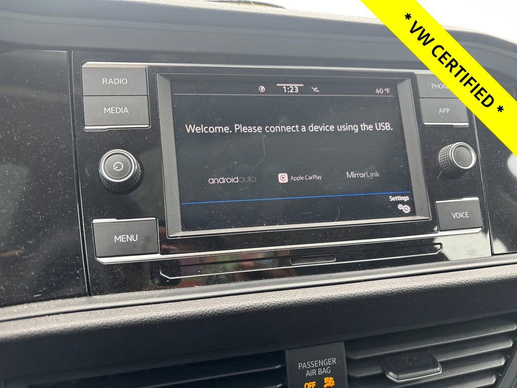 Used 2023 Volkswagen Jetta SE w/ Panoramic Sunroof Package image 11