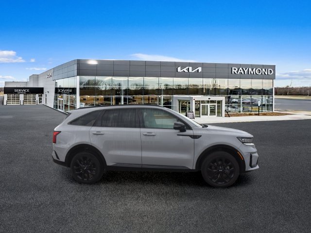 Certified 2023 Kia Sorento SX AWD/4WD image 2