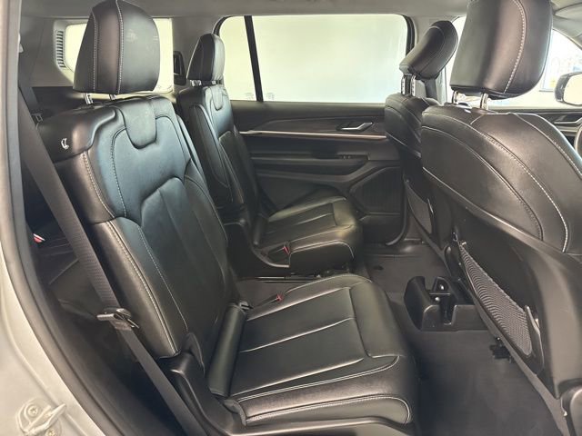 Used 2023 Jeep Grand Cherokee L Limited w/ Trailer Tow Group (B) AWD/4WD image 33