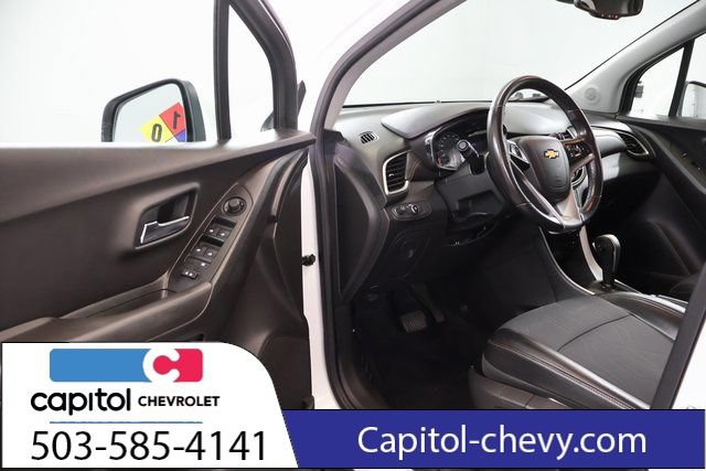 Used 2019 Chevrolet Trax LT w/ LT Convenience Package AWD/4WD image 10