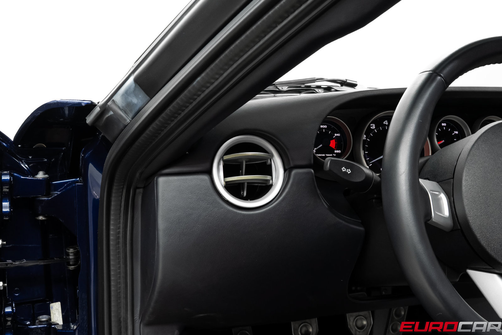 Used 2005 Ford GT RWD image 35