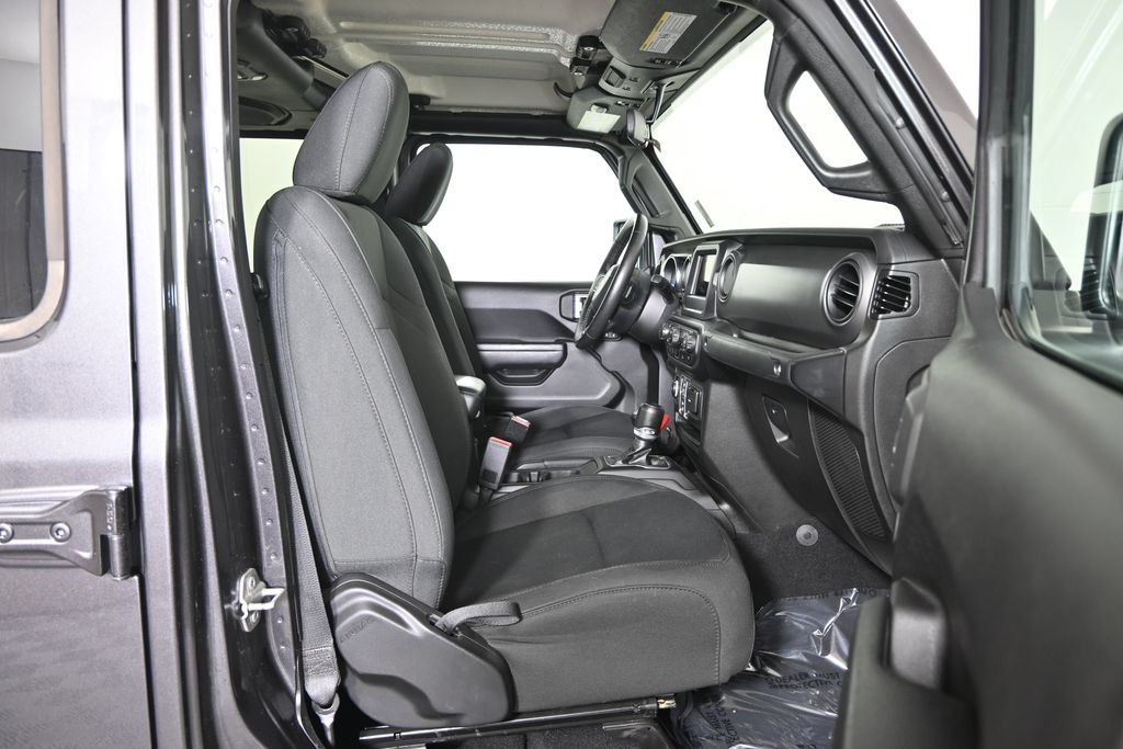 Used 2023 Jeep Gladiator Sport AWD/4WD image 14