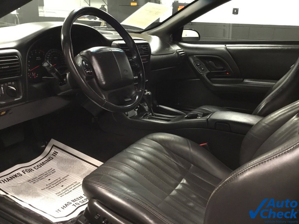 Used 2000 Chevrolet Camaro Z28 w/ Sport Appearance Pkg RWD image 33