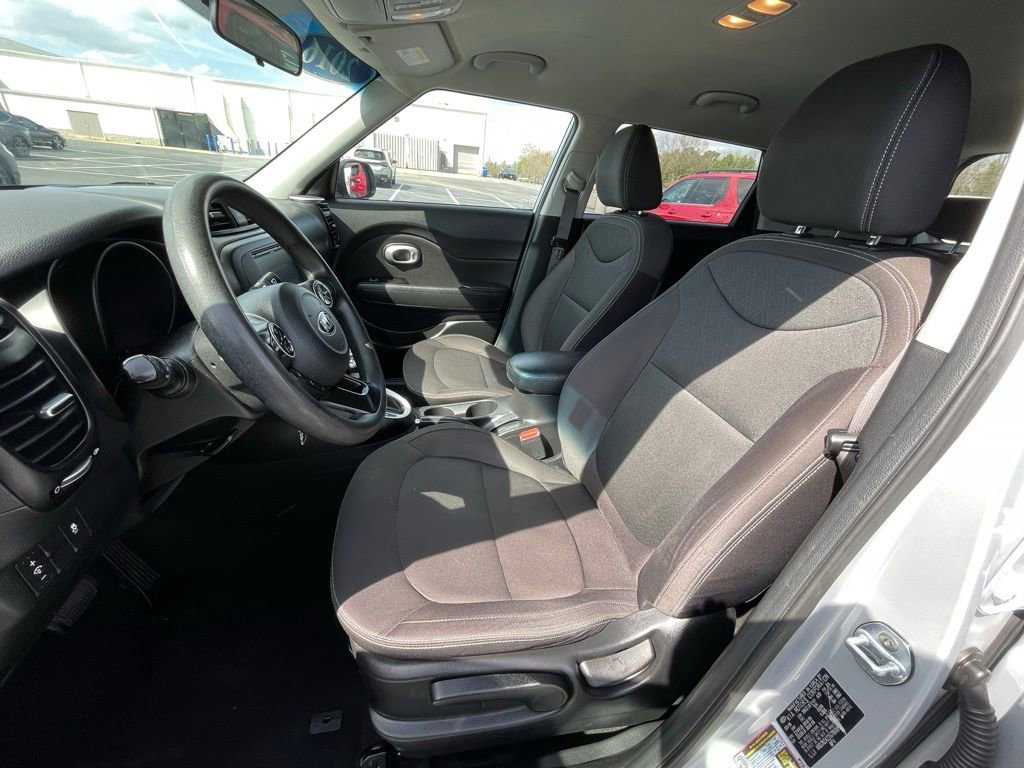 Used 2016 Kia Soul image 25