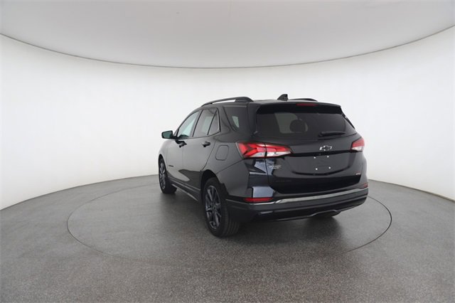 Used 2022 Chevrolet Equinox RS w/ Infotainment Package image 13