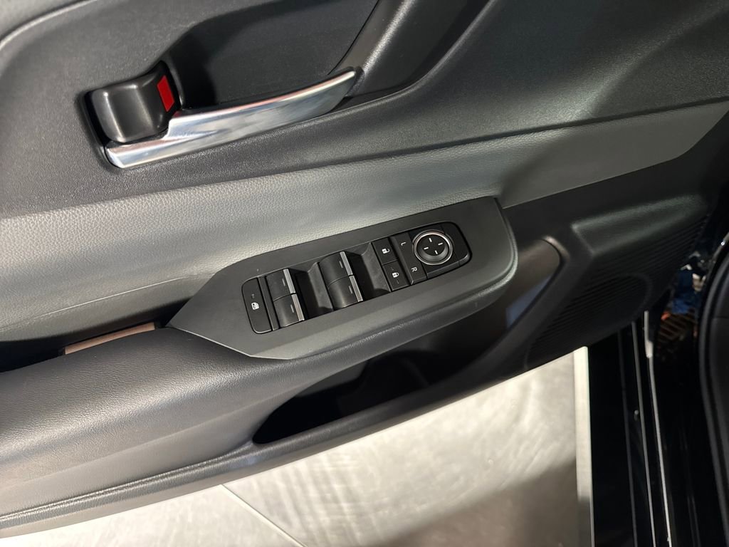 Used 2024 Toyota Prius XLE image 27