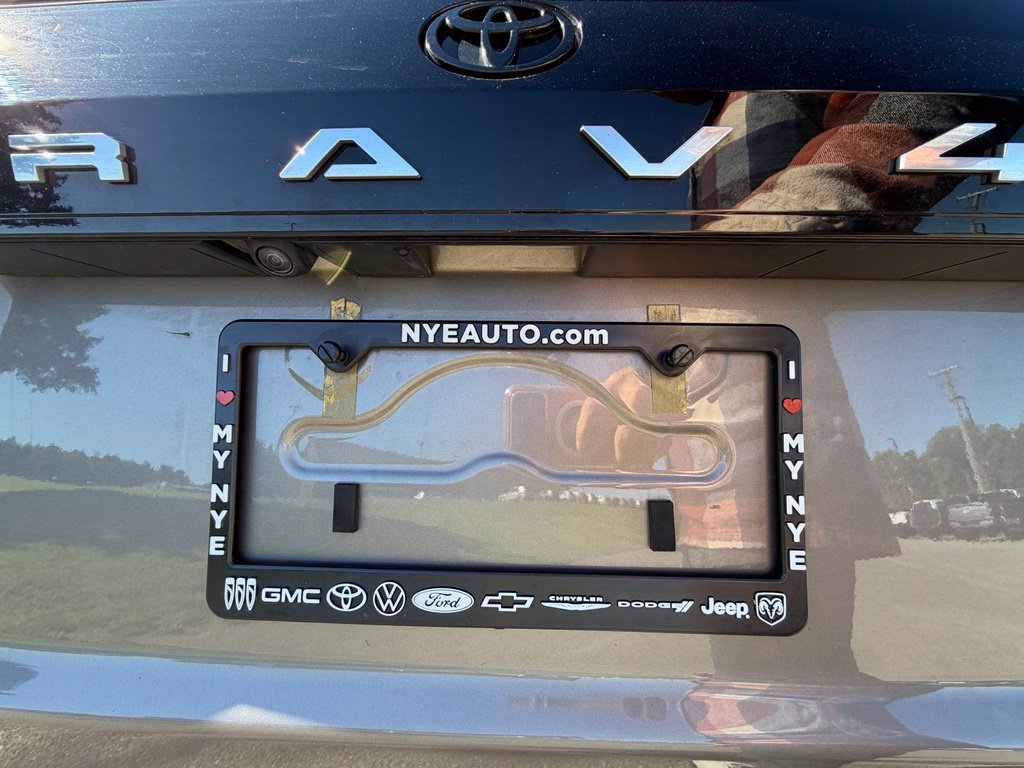 Used 2026 Toyota RAV4 XLE Premium AWD/4WD image 40