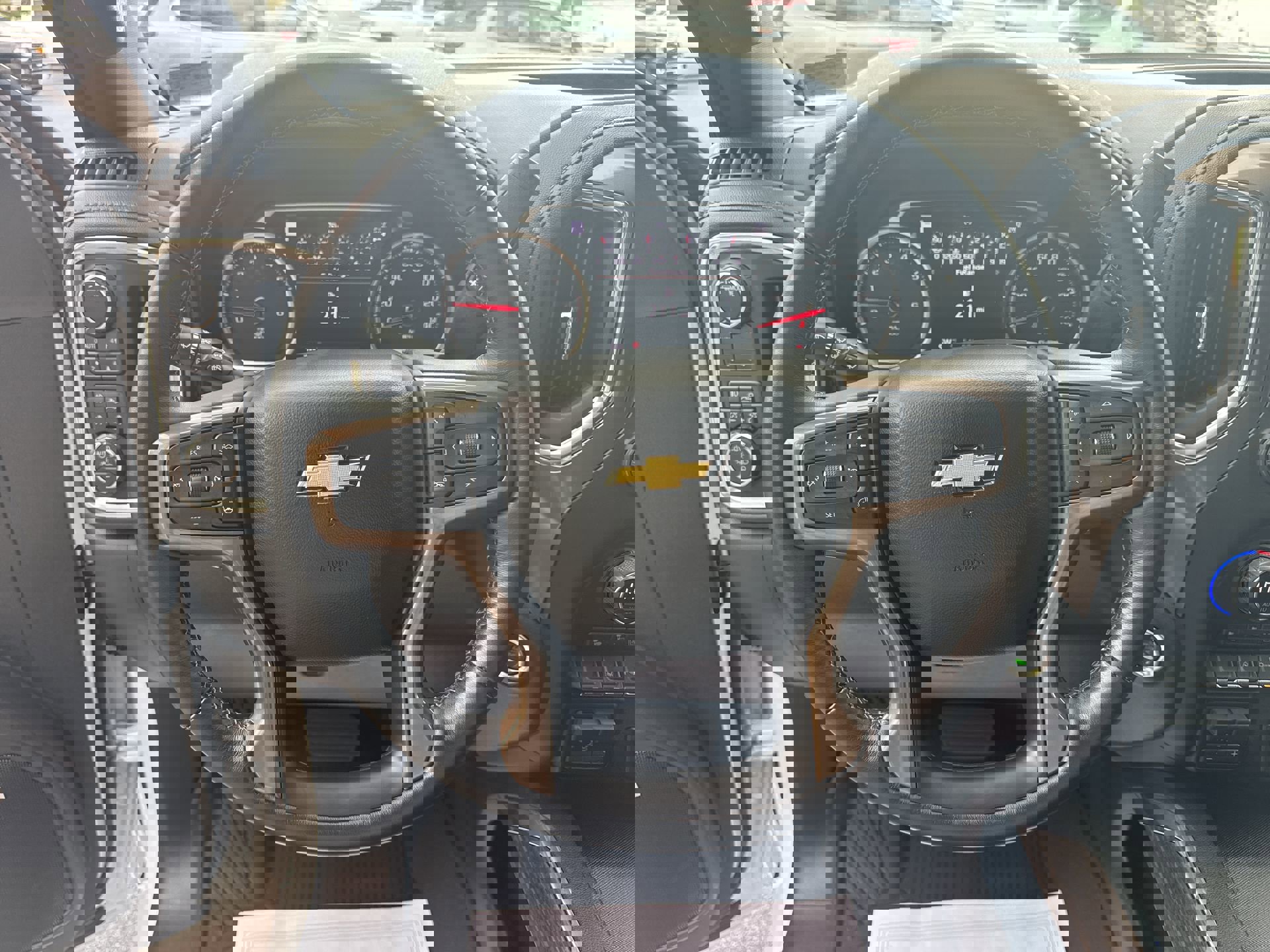 Certified 2022 Chevrolet Silverado 2500 High Country w/ Z71 Off-Road Package AWD/4WD image 11