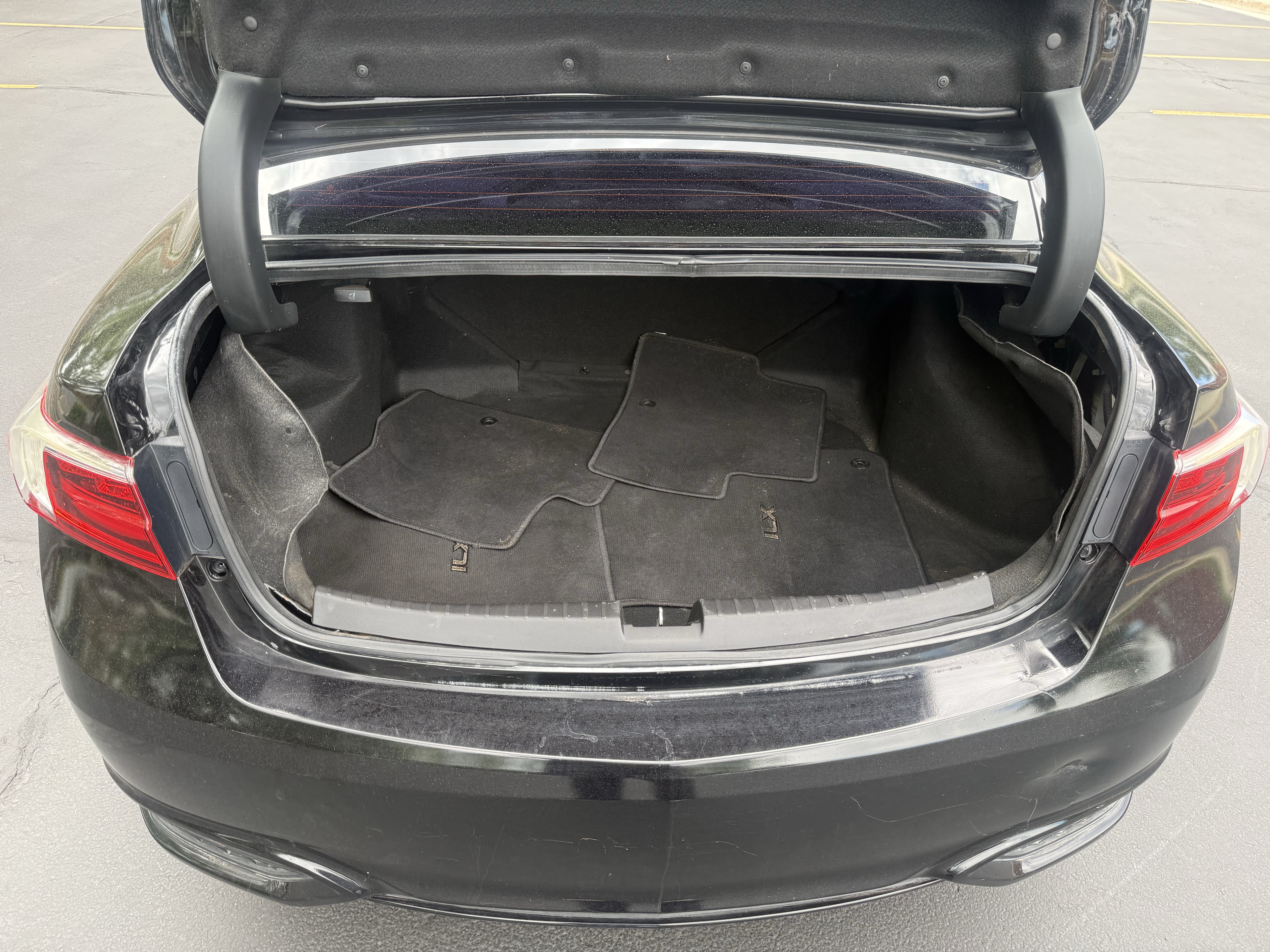 Used 2017 Acura ILX FWD image 19