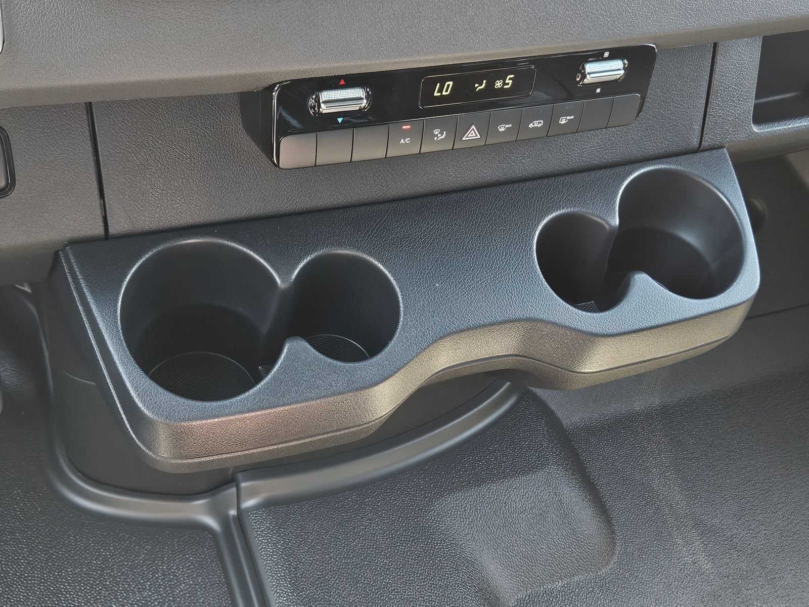 New 2025 Mercedes-Benz Sprinter 2500 image 28