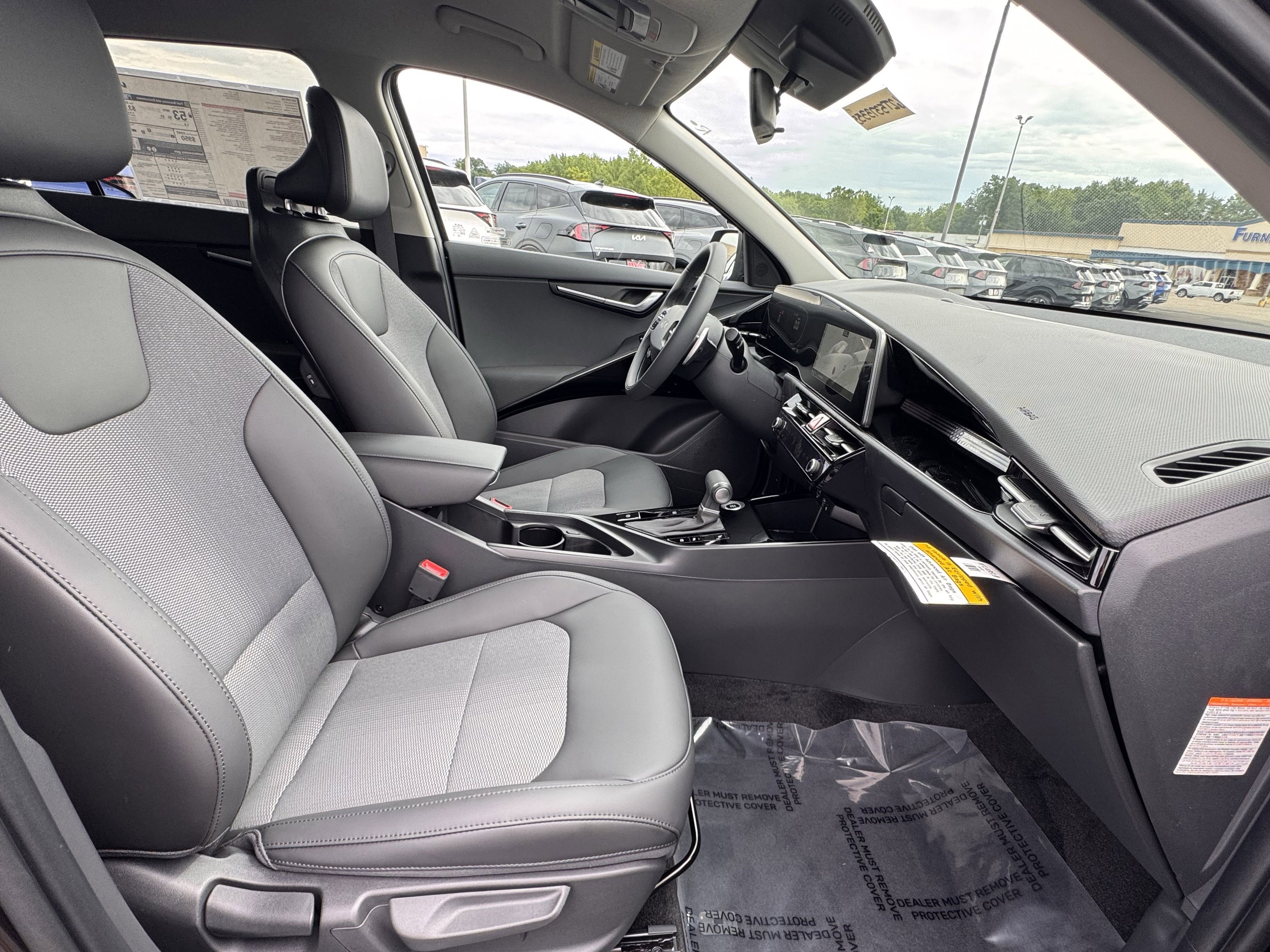 New 2026 Kia Niro EX FWD image 18