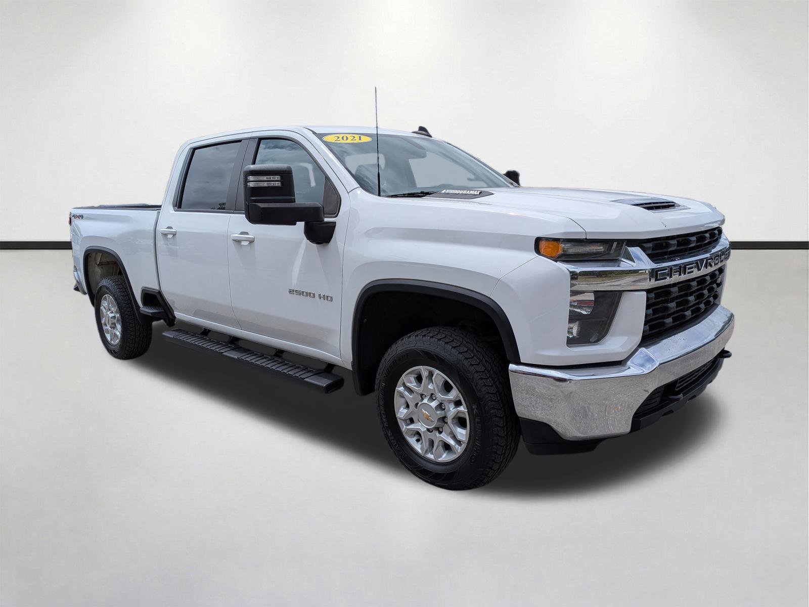 Used 2021 Chevrolet Silverado 2500 LT w/ Fleet Comfort Package AWD/4WD image 2